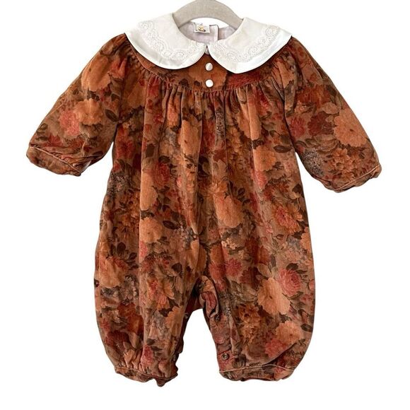 Ciccino Italy Baby Romper Sz 1 Italian 6-9 mos Floral Spice Satin Lace Collar - Picture 1 of 11